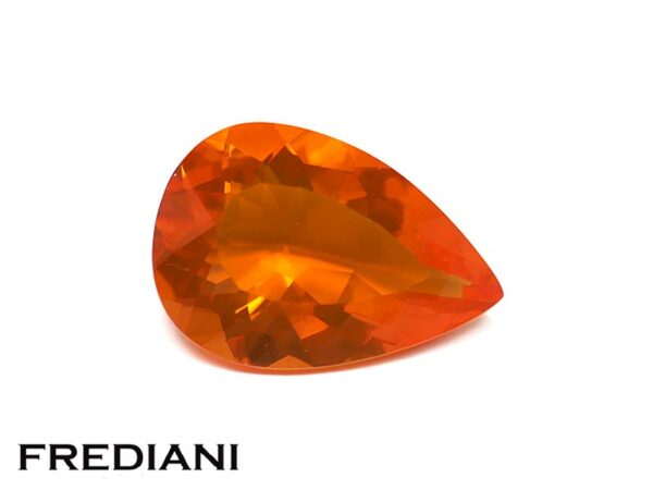 Opale de feu poire 136x94 de 2.92 carats