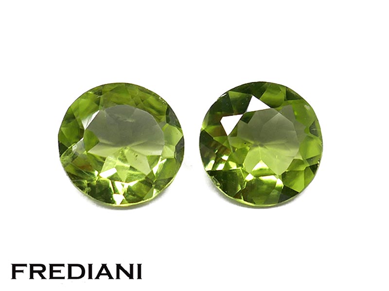 Paire de péridots ronds