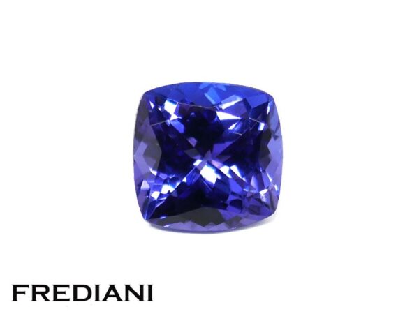 Tanzanite coussin 79x78 de 2.35 carats