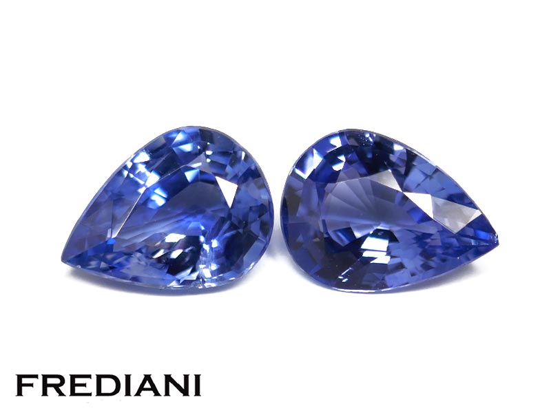 Paire de saphirs bleus poires