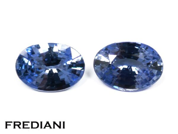 Appairage de saphirs bleus ovales 70x50 de 1.50 carat