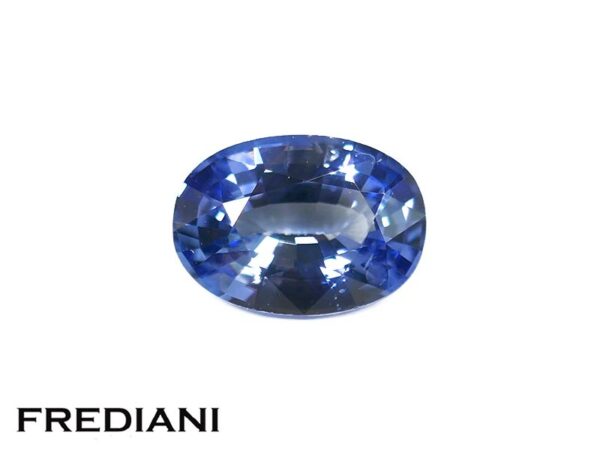 Saphir bleu ovale 70x50 de 0.85 carat