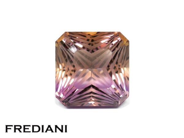 Amétrine carrée à pans coupés 105x104 de 6.40 carats