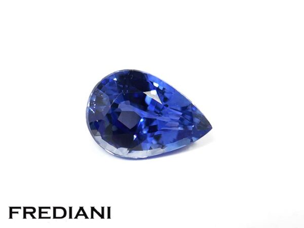 Saphir bleu poire 69x48 de 0.80 carat