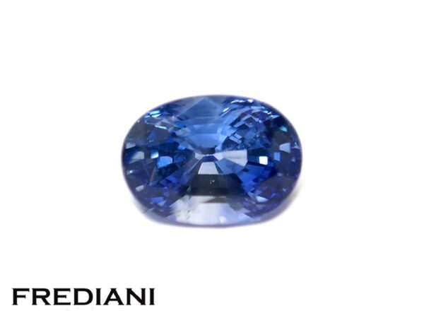 Saphir bleu ovale 71x51 de 1.41 carat