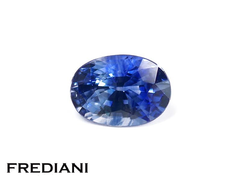 Saphir bleu ovale
