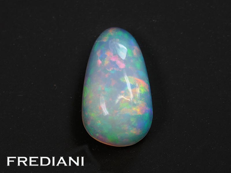 Opale cabochon