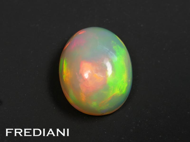 Opale ovale cabochon