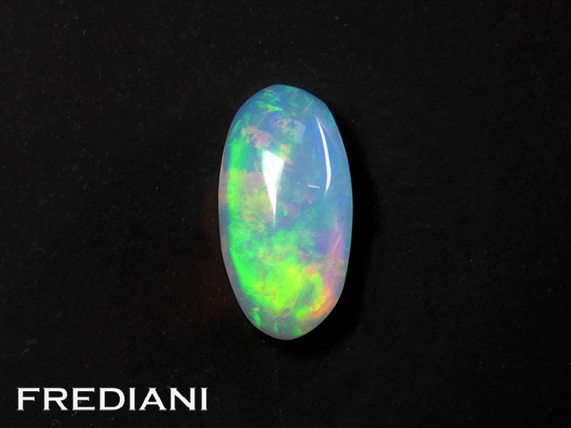 Opale ovale cabochon