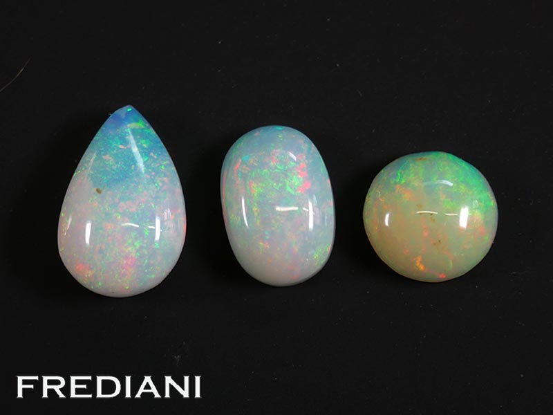 Lot de 3 opales cabochons d'Ethiopie