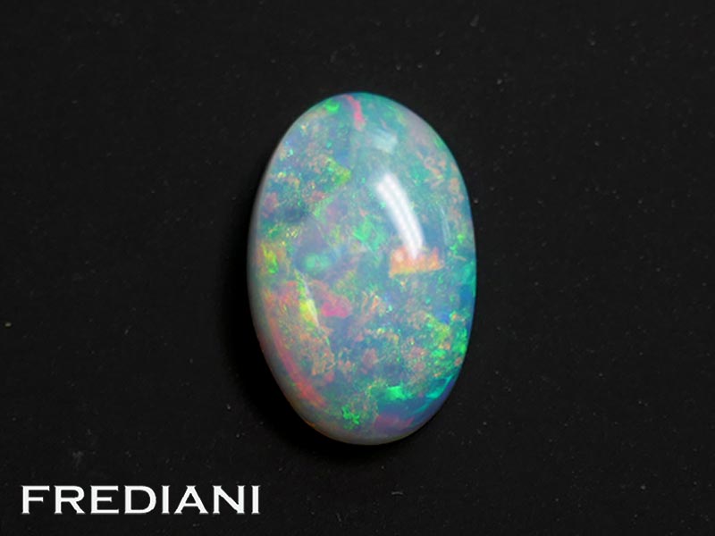 Opale ovale cabochon