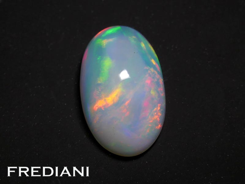 Opale ovale cabochon