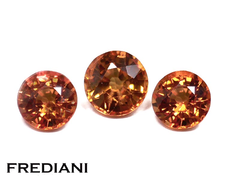 Trio de saphirs orangés ronds traités
