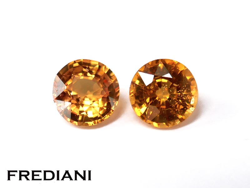 Paire de saphirs oranges ronds traités