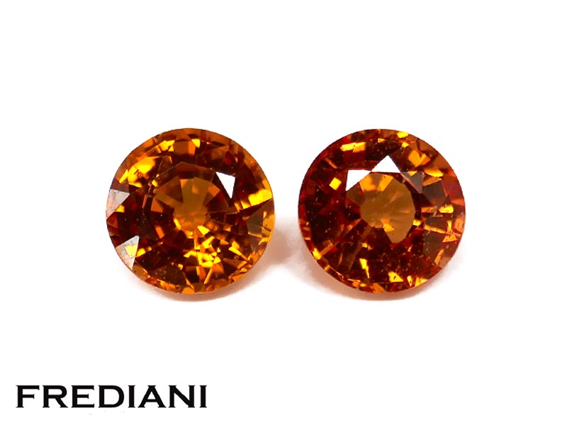 Paire de saphirs oranges ronds traités