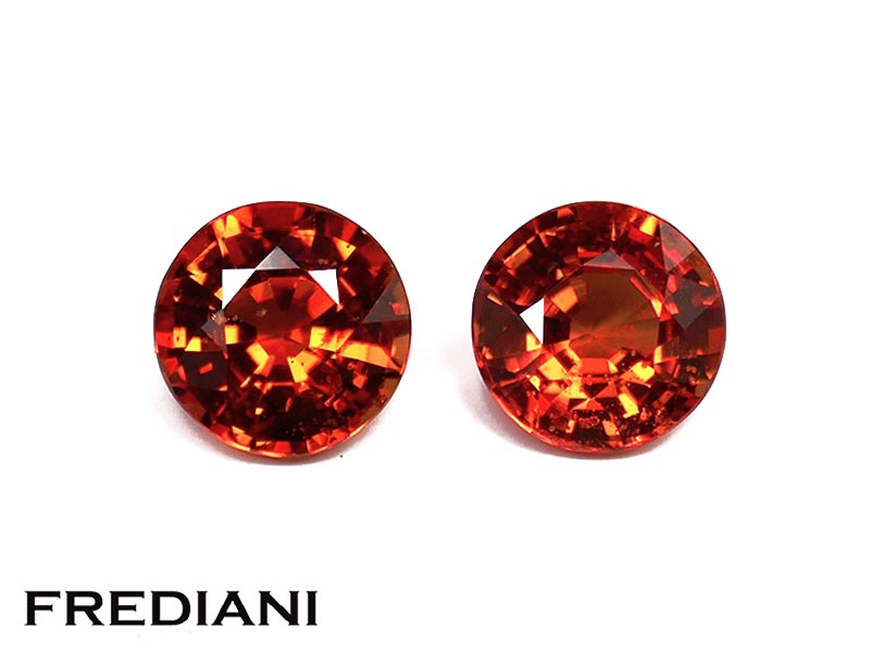 Paire de saphirs oranges ronds traités