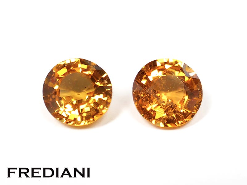 Paire de saphirs oranges ronds traités