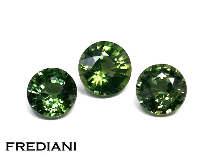 Trio de saphirs verts ronds naturels