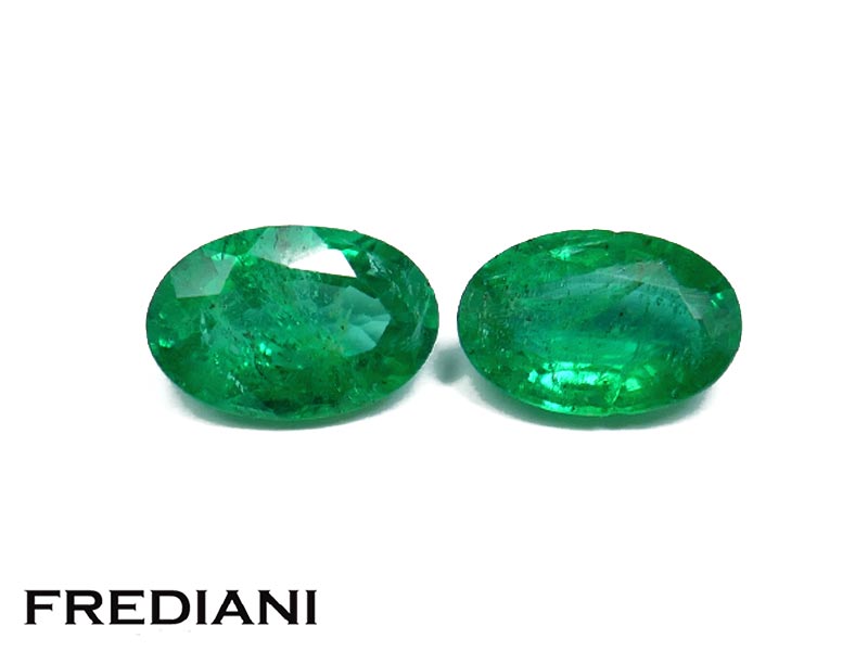 Paire d'émeraudes ovales
