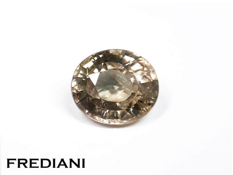Saphir brun ovale naturel