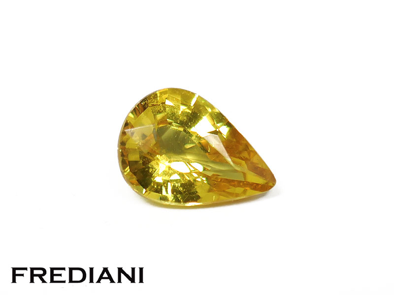 Saphir jaune poire naturel