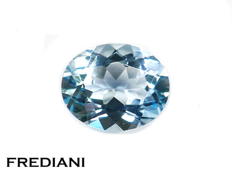 Topaze bleue traitée ovale