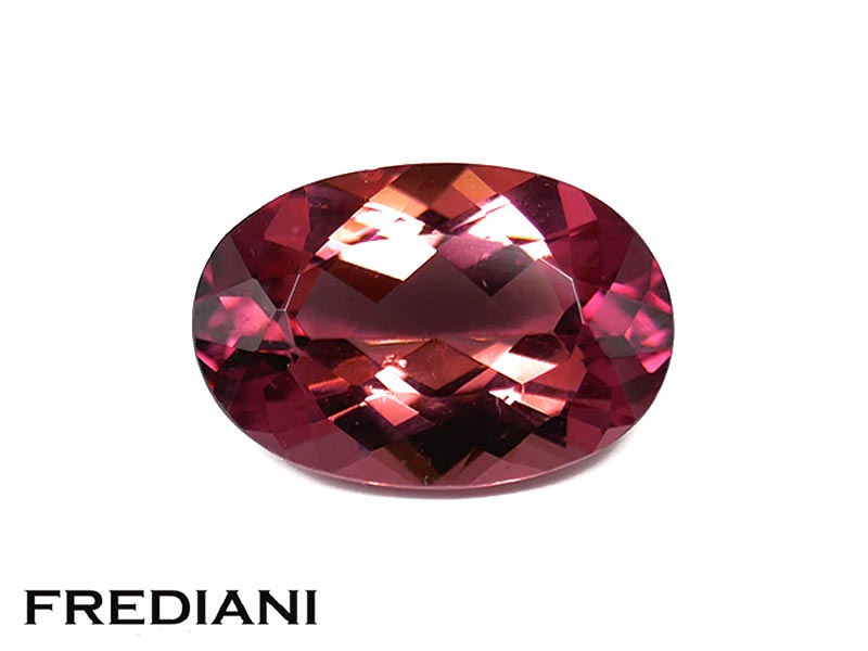 Tourmaline rose ovale