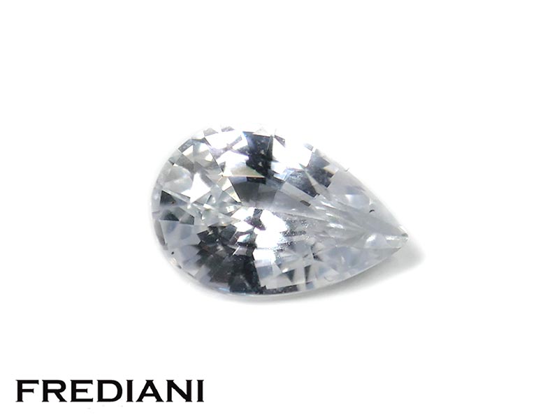 Saphir incolore poire